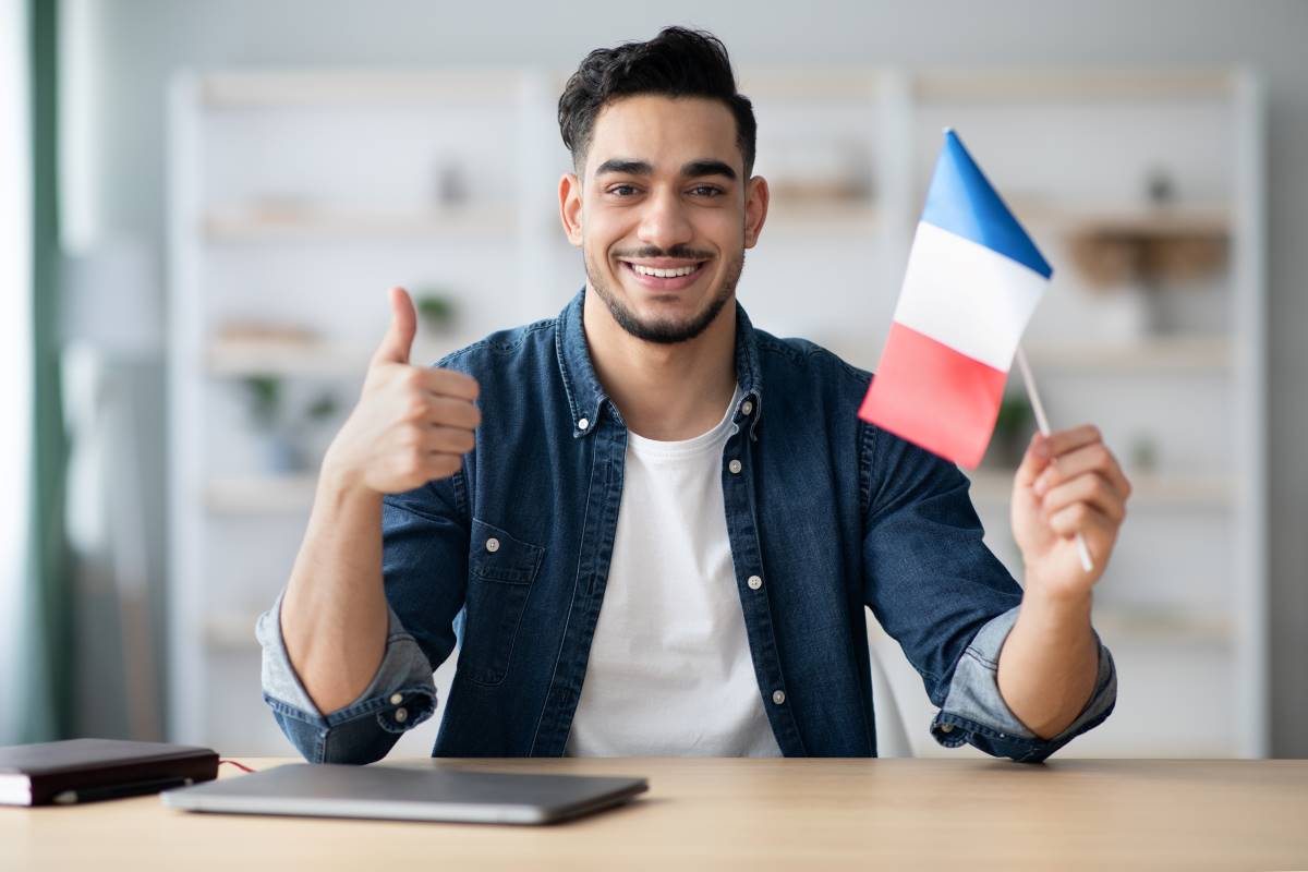 Le visa étudiant pour la France permet aux étudiants marocains d’y poursuivre leurs études.